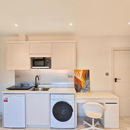 Hotel Morden Stratford Studio 1 London Exterior foto